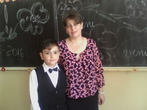 doamna Invatatoare Ionescu Paulina Costina si elevul Troncea Marius 